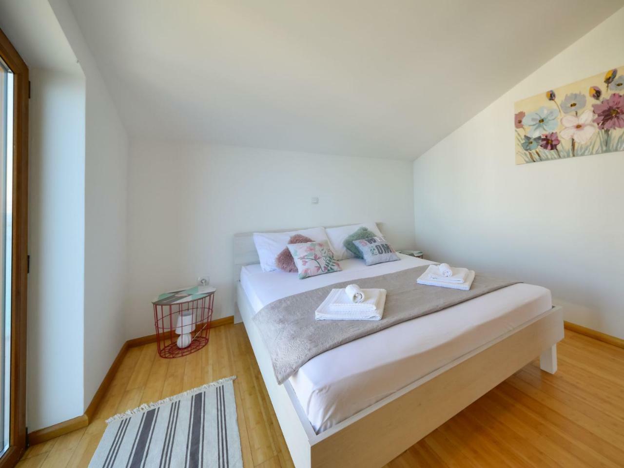 Apartment Val 2-1 By Interhome Sveti Juraj Exterior photo